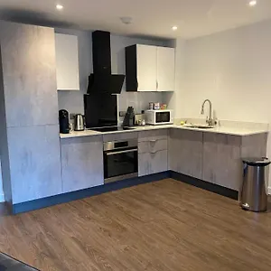  Apartment Icona - Brand New City Centre United Kingdom