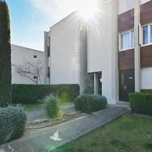  Appartement Charming Studio In With Sea View And Swimming Pool France